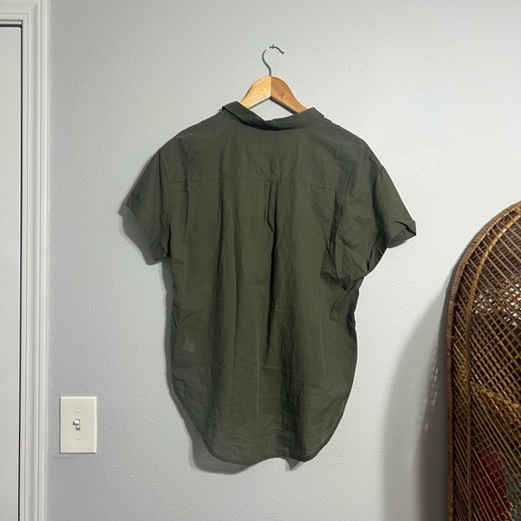 Universal Thread Green Button Up - Picture 3 of 4